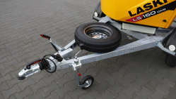 Výkonný štěpkovač na naftu a s brzděným podvozkem (25 HP) LS 160 DWB 